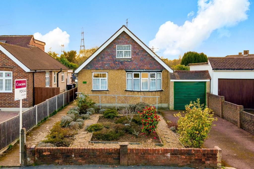 Rectory Lane, Byfleet, KT14 3 bed bungalow for sale £525,000