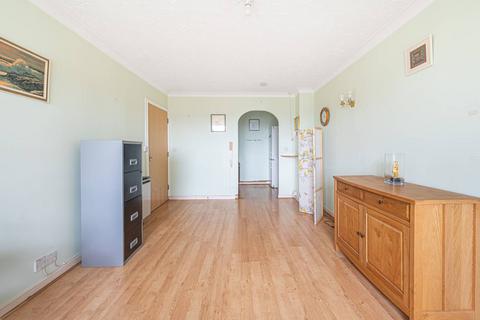 1 bedroom flat for sale, FRIERN PARK, North Finchley, London, N12