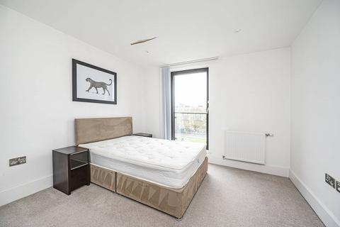 3 bedroom flat to rent - Axio Way, Bow, London, E3