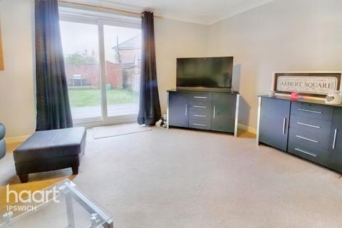 3 bedroom end of terrace house for sale - Fritillary Close, Ipswich