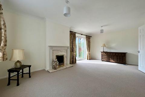5 Barley Mead, Danbury, Chelmsford, CM3 4RP