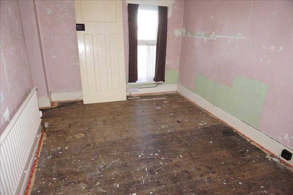 Back bedroom 3 :