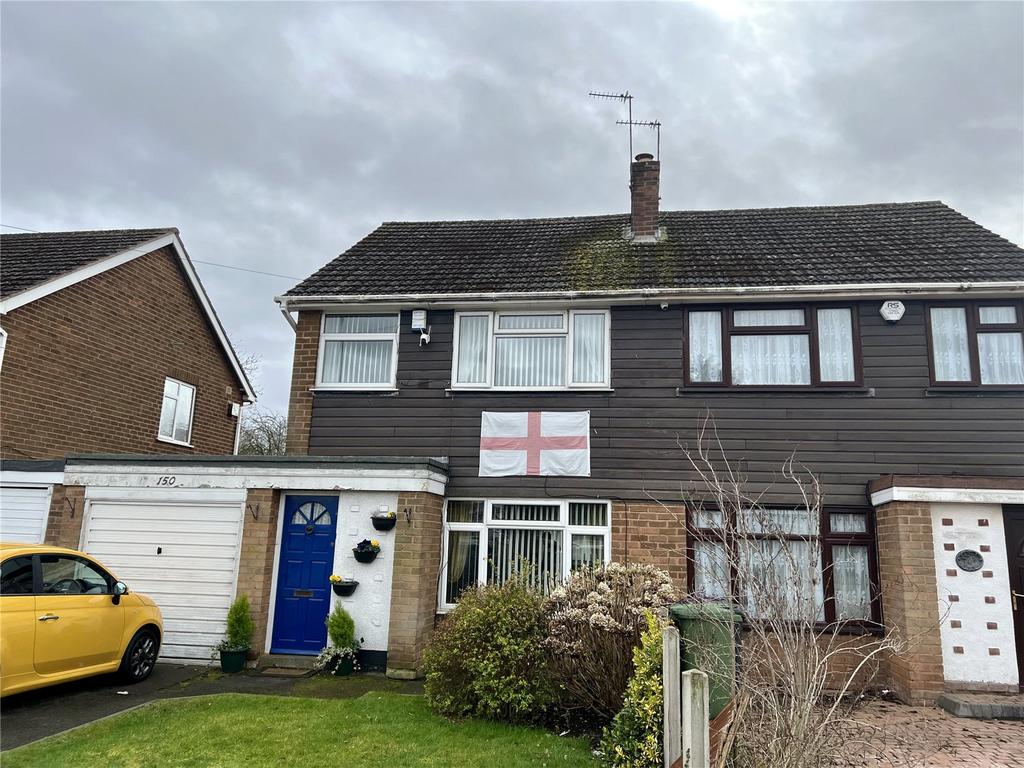 Waddensbrook Lane, Wednesfield... 3 bed detached house £950 pcm (£219 pw)