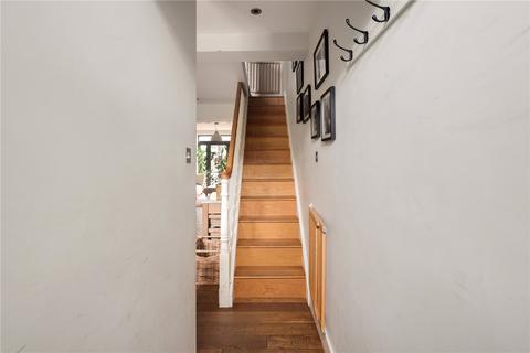 16 Mile End Place, London, E1 4BH