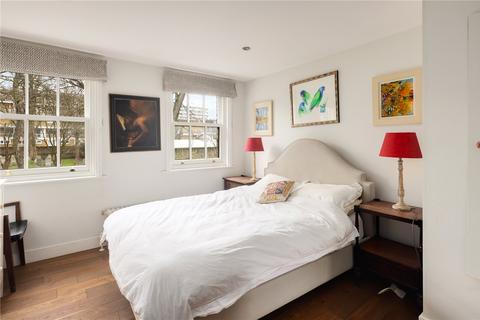 16 Mile End Place, London, E1 4BH