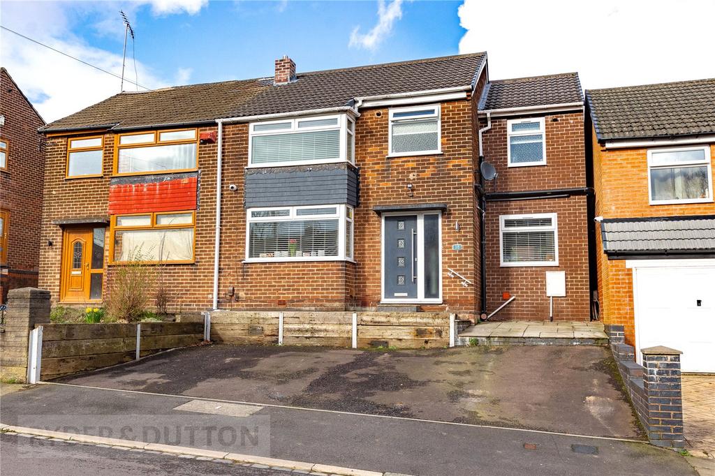 Parsons Drive, Middleton, Manchester, M24 4 bed semidetached house for