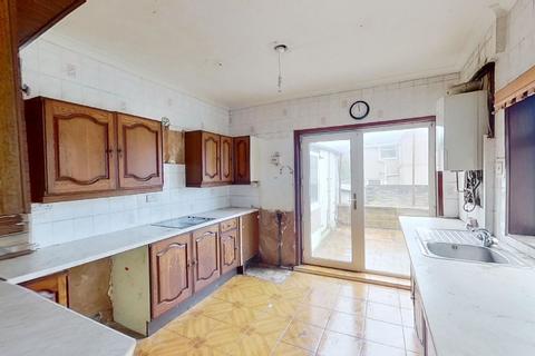 65 Cwrt Sart, Neath, SA11 2SR