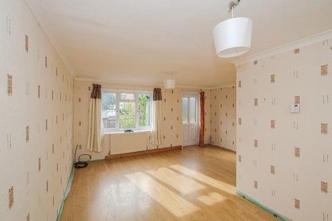 14 Ithon Close, Llandrindod Wells, LD1 6BD
