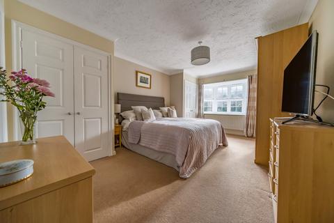 Highfield House, 5b Upper Northam Close, Hedge End, Southampton, SO30 4BB