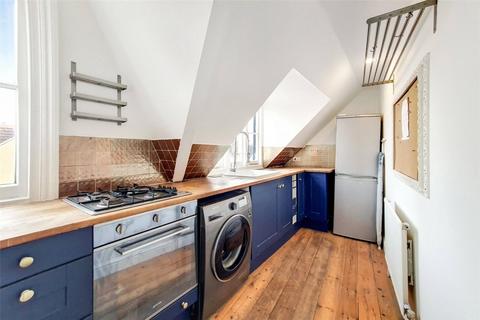 121b Tottenham Lane, London, N8 9BJ