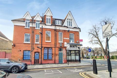121b Tottenham Lane, London, N8 9BJ