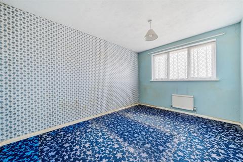 66 Beech Hill, Haywards Heath, RH16 3RX