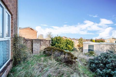 66 Beech Hill, Haywards Heath, RH16 3RX