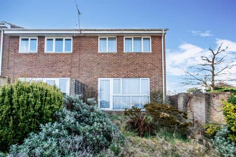 66 Beech Hill, Haywards Heath, RH16 3RX