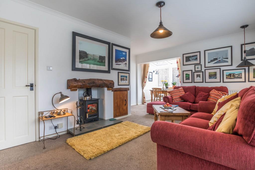 Beckermet Cottage, The Hoo Lane, Ambleside Road, Windermere 2 bed semidetached bungalow for