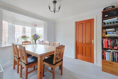 1 Wiggins View, Springfield, Chelmsford, CM2 6GP