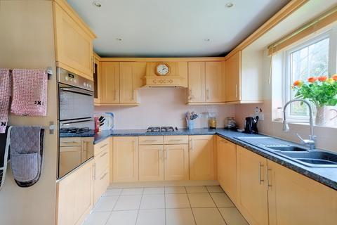 1 Wiggins View, Springfield, Chelmsford, CM2 6GP