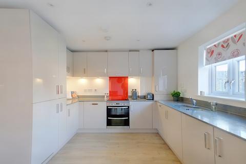 34 Beeches Crescent, Chelmsford, CM1 2FU