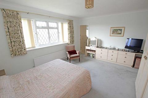 3 bedroom detached house for sale, Wealden Park, Eastbourne, BN22 0JF