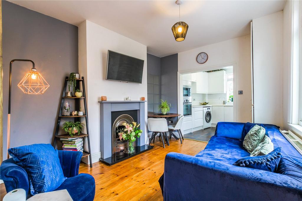 Morley Road, Southville, BRISTOL, BS3 2 bed end of terrace house for