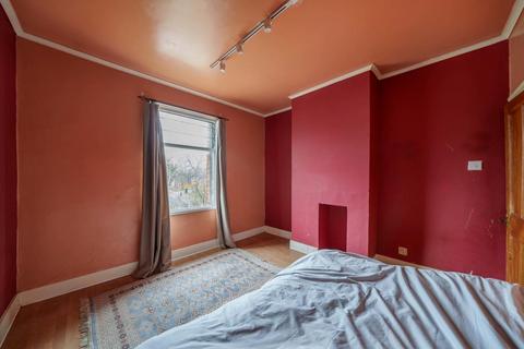 1 Douglas Villas, Kingston Upon Thames, KT1 3BY