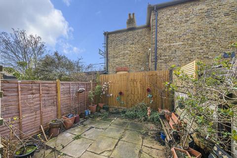 1 Douglas Villas, Kingston Upon Thames, KT1 3BY