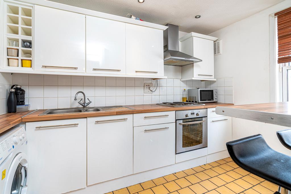 Platt Street, Camden, London, NW1 1 bed apartment - £1,800 pcm (£415 pw)