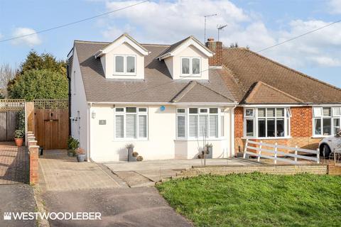 8 Hammondstreet Road, Cheshunt, Waltham Cross, EN7 6NT