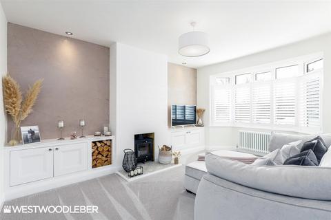 8 Hammondstreet Road, Cheshunt, Waltham Cross, EN7 6NT