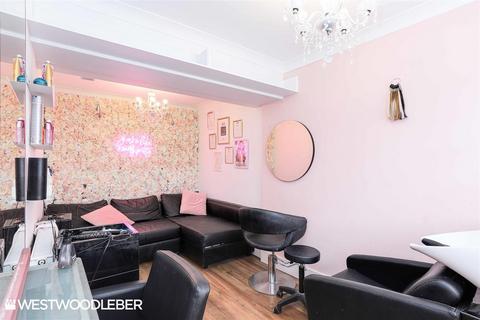 2d Churchfield Path, Cheshunt, Waltham Cross, EN8 9EG