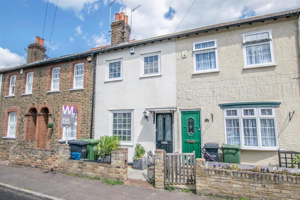 Admirals Walk, Hoddesdon EN11 2 bed terraced house for sale £389,995