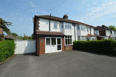 4 bedroom semi-detached house to rent - Moorside Road, Davyhulme, M41 8TN