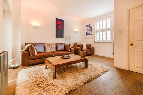 7 Albert Mews, London, E14 8EH