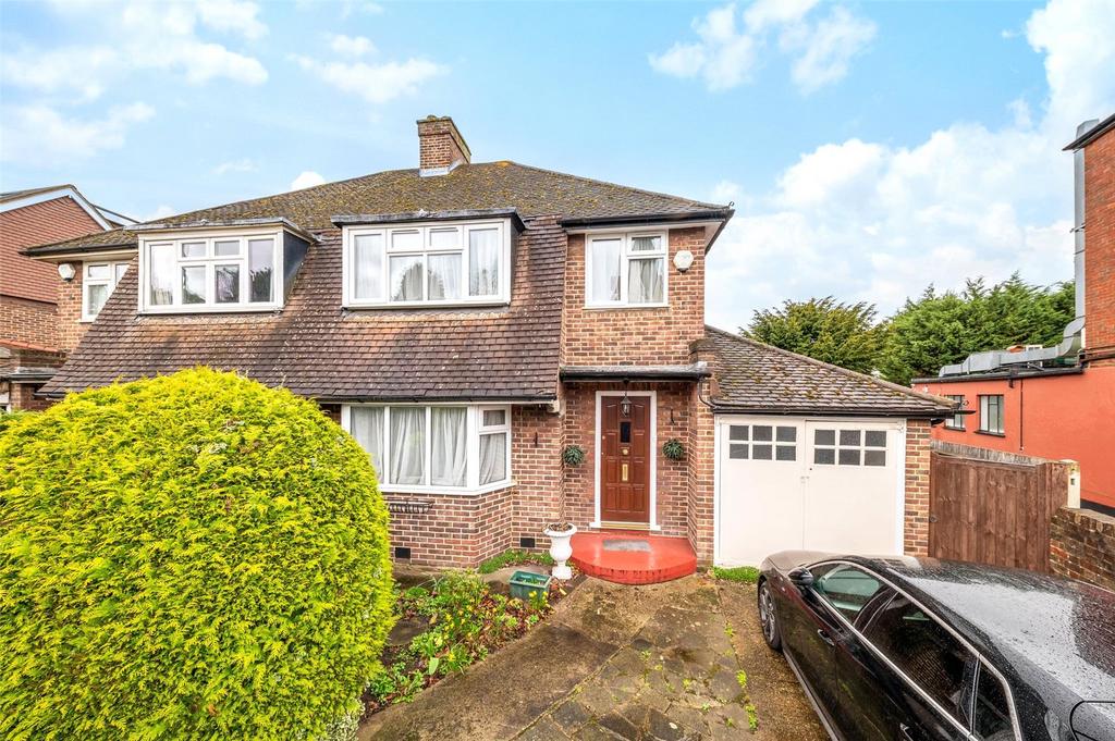 Hayes Street, Bromley, BR2 3 bed semidetached house for sale £600,000