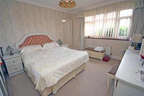 1 Becton Mead, Barton On Sea, New Milton, BH25 7DL