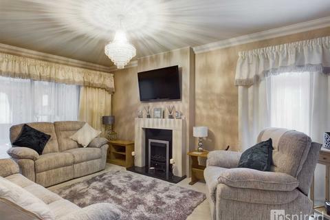 3 bedroom detached bungalow for sale - Water Eaton Road, Bletchley