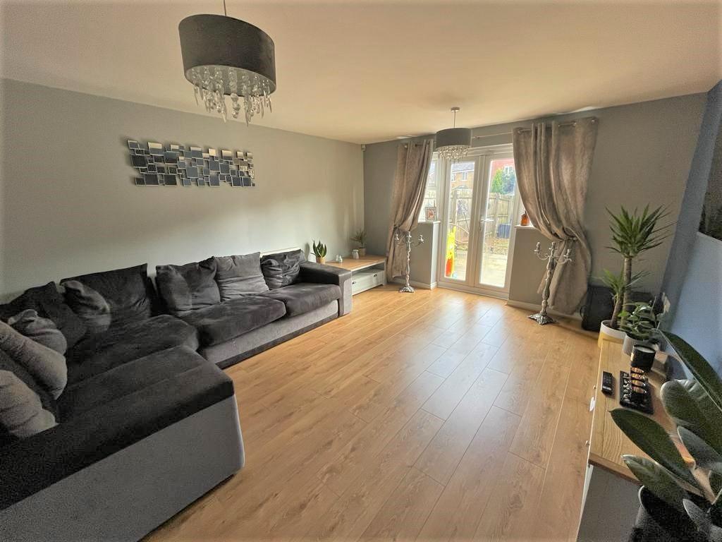 Davy Road, Abram WN2 3 bed mews £850 pcm (£196 pw)