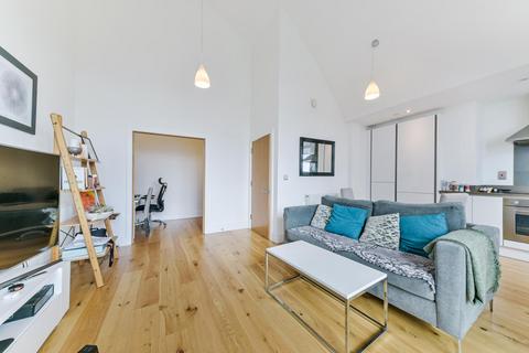 2 bedroom penthouse for sale, Thanet Tower, Royal Gateway, London, E16