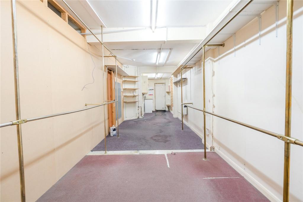 Store/Kitchen