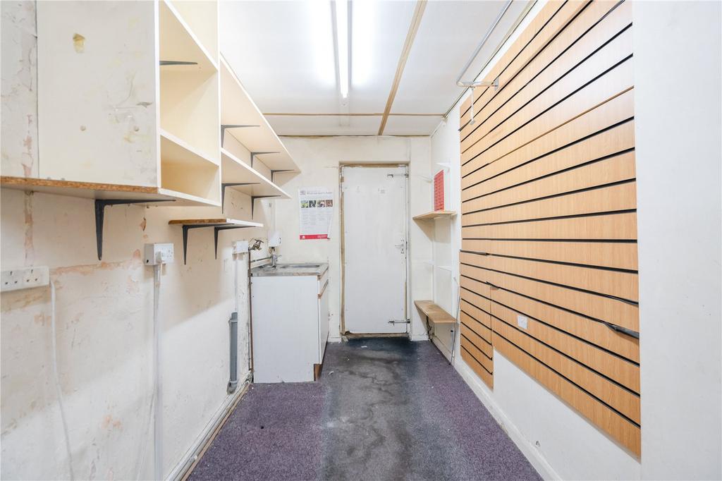 Store/Kitchen (2)