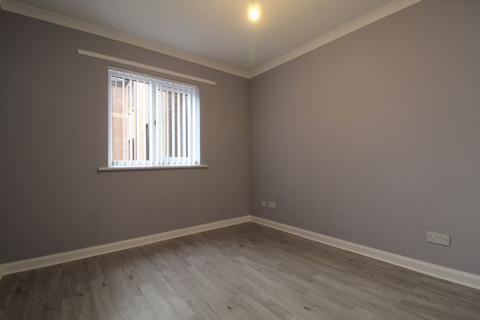 2 bedroom flat to rent, 58 Mahon Court, 2/2, Moodiesburn G69 0QF