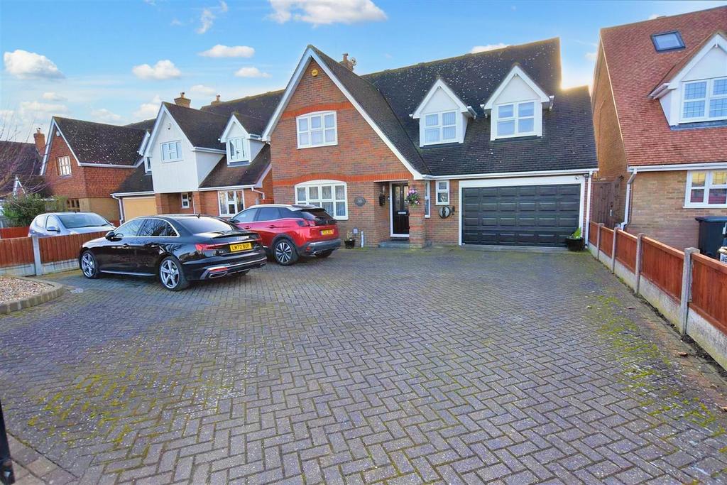 Thorney Bay Road, Canvey Island SS8 4 bed detached house for sale £