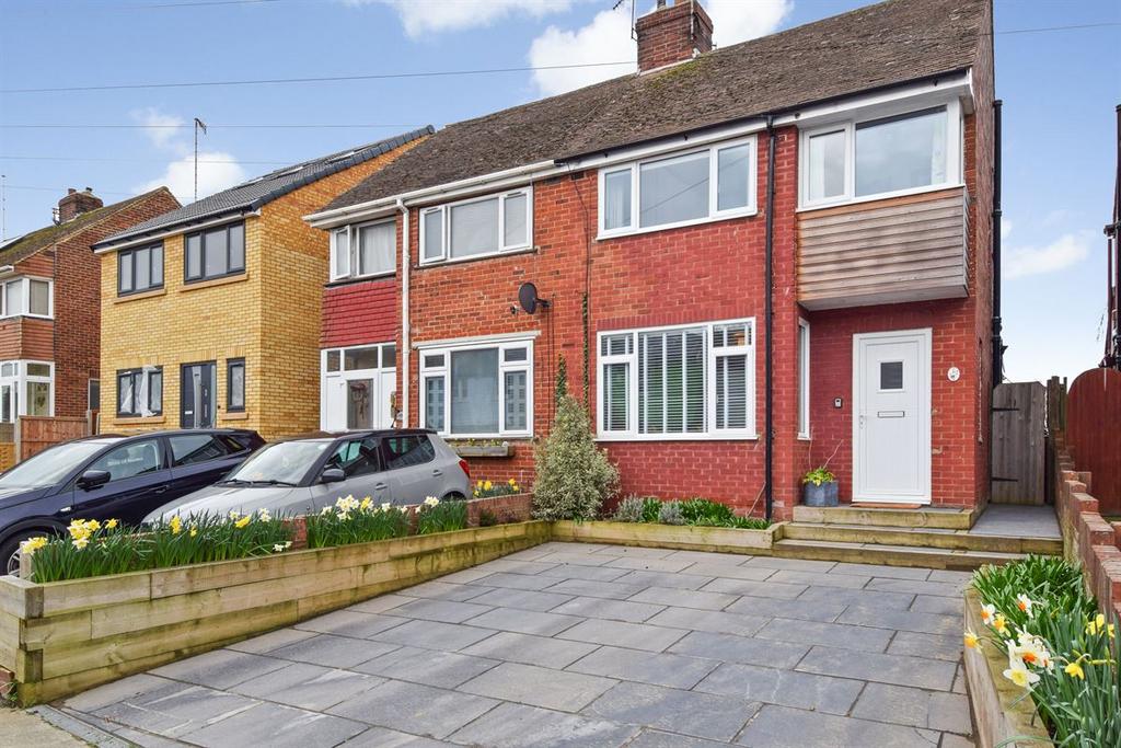 Northdown Road, Broadstairs 3 bed semidetached house for sale £350,000