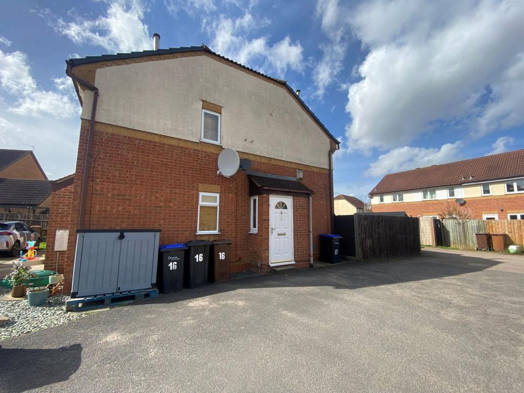 Twyford Close, Little Billing, Northampton NN3 9HR 1 bed cluster house £150,000