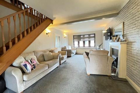 4 bedroom chalet for sale, Atherstone Road, Canvey Island