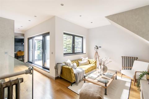 2 bedroom apartment for sale, Portobello Road, North Kensington, Kensington & Chelsea, W10