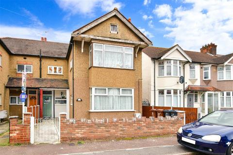 12 Emerald Gardens, Dagenham, RM8 1LH