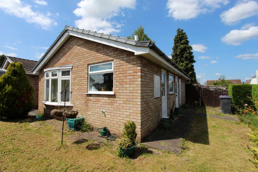 Brandon Park, Merry Hill, Wolverhampton, WV3 2 bed detached bungalow