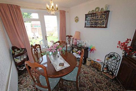 2 Brandon Park, Wolverhampton, WV3 7JS