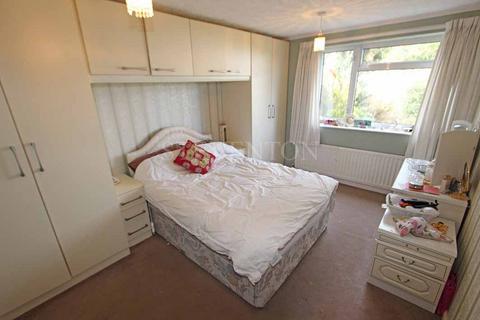 2 Brandon Park, Wolverhampton, WV3 7JS